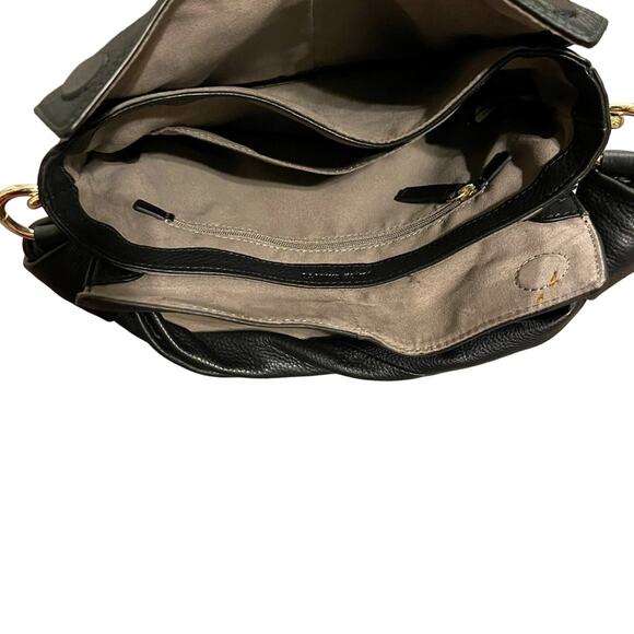 Vince Camuto Black Leather Hobo Shoulder Bag Gold Hardware Zip Lining - Picture 13 of 14